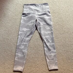 Athleta Women's Tan Camouflage Leggings